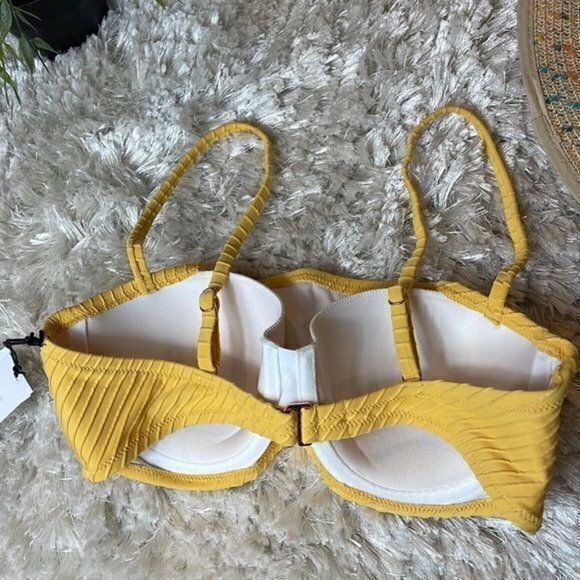 Shade And Shore Light Lift‎ Textured Gold Bikini Top Size 34B - Picture 3 of 5